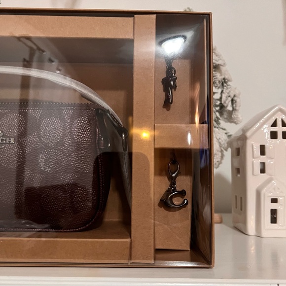 Coach Boxed Nolita Bag 15 In Signature Canvas - Picture 4 of 10